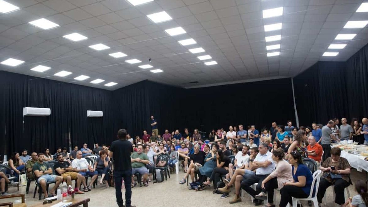 תושבי טל שחר למען תושבי קיבוץ הראל