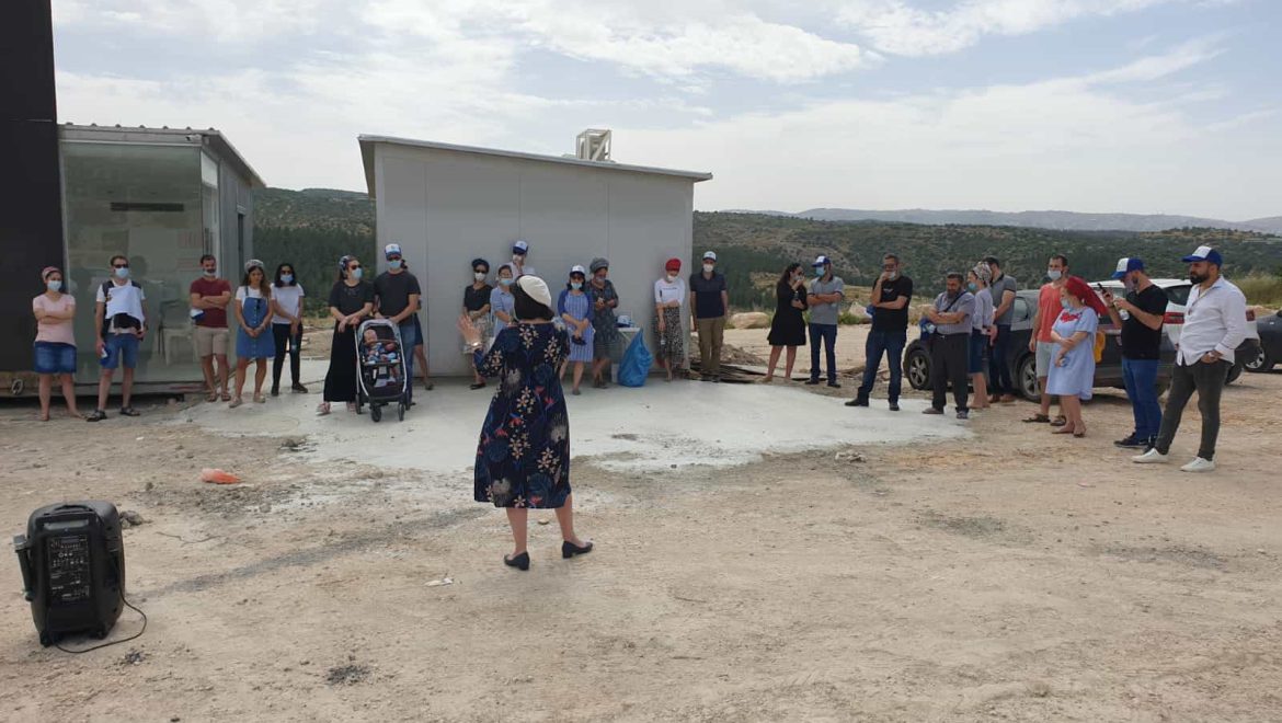 נווה שמיר: עשרות זוגות השתתפו בסיור עם רה”ע בנווה שמיר
