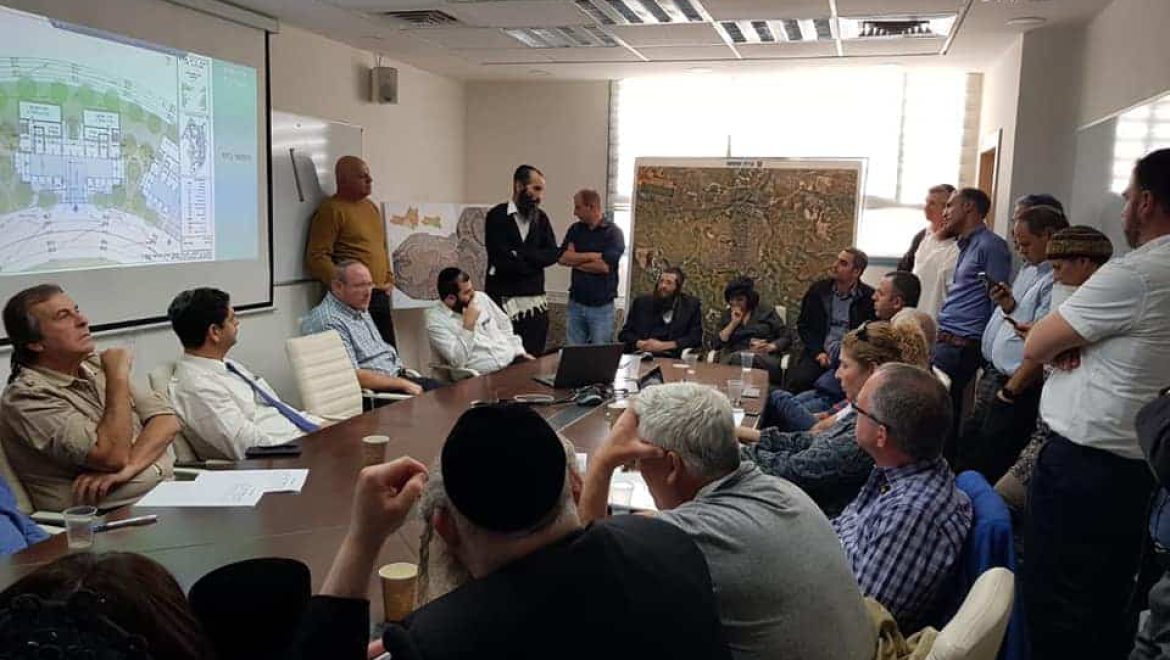 משולחנה של רה”ע עליזה בלוך