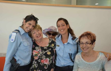 שוטרים וניצולים