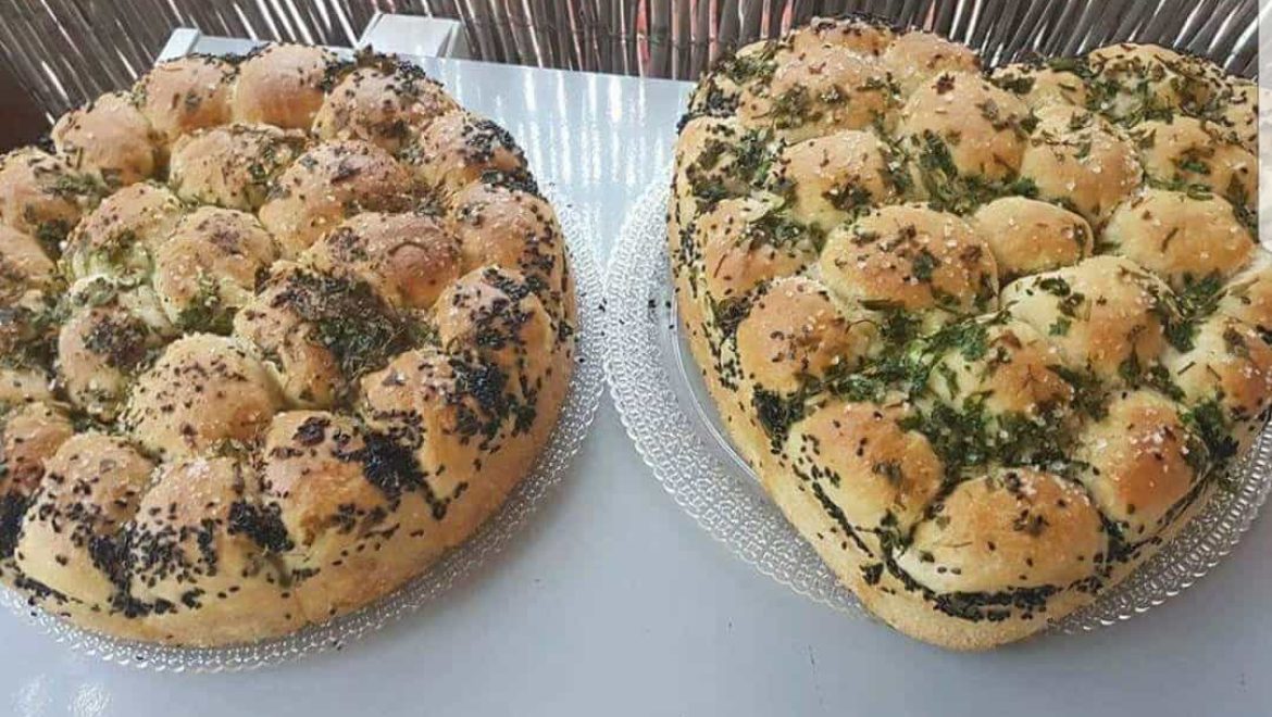 לחם שום נתלש